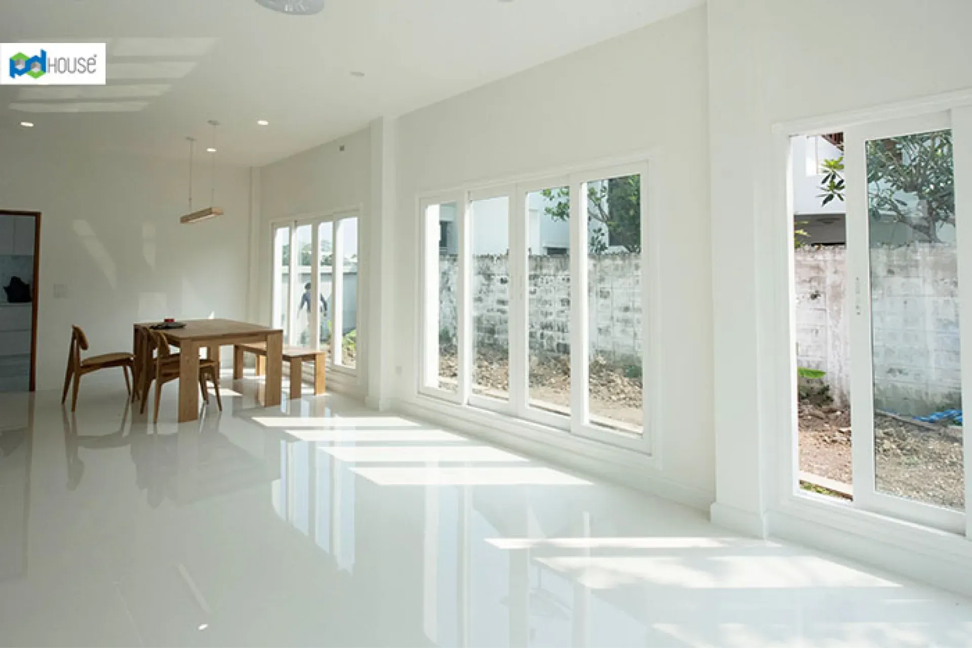 inspect_house_delivery2.webp